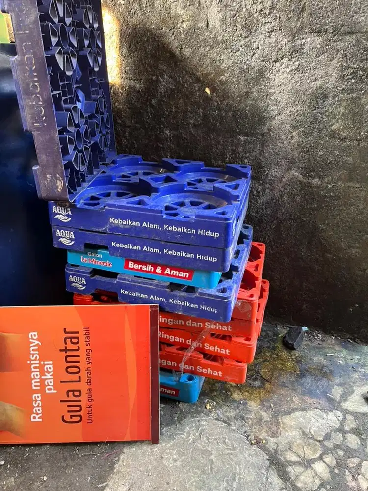 Palet ukuran 60x60 untuk galon