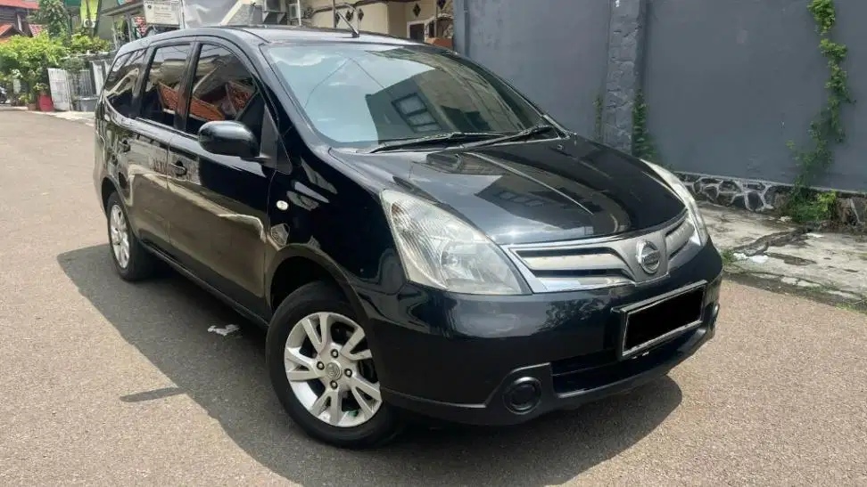 Nissan Grand Livina SV Matic Hitam Met 2011 No Ganjil 71 Juta