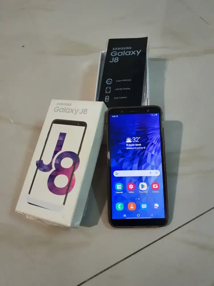 Dijual SAMSUNG J8