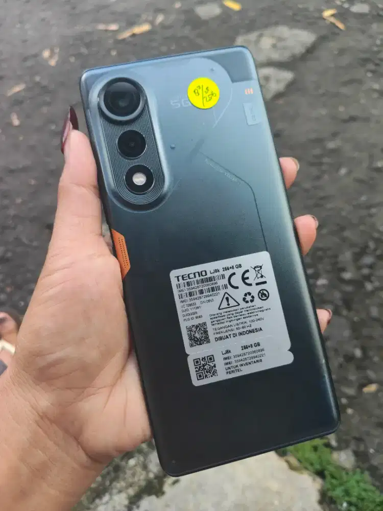 Tecno Curve 5g ram 8/256 hp cas