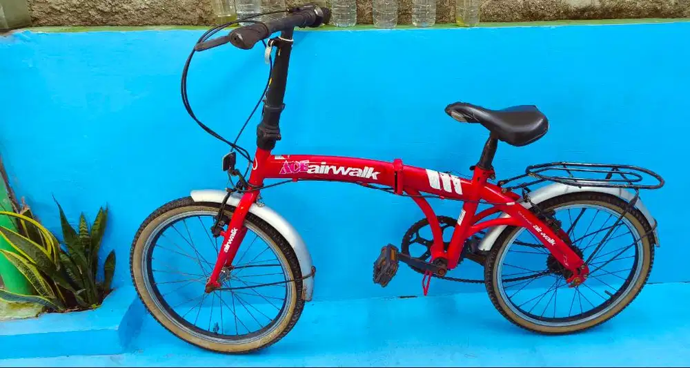 Sepeda Lipat Airwalk, Ice Hardware