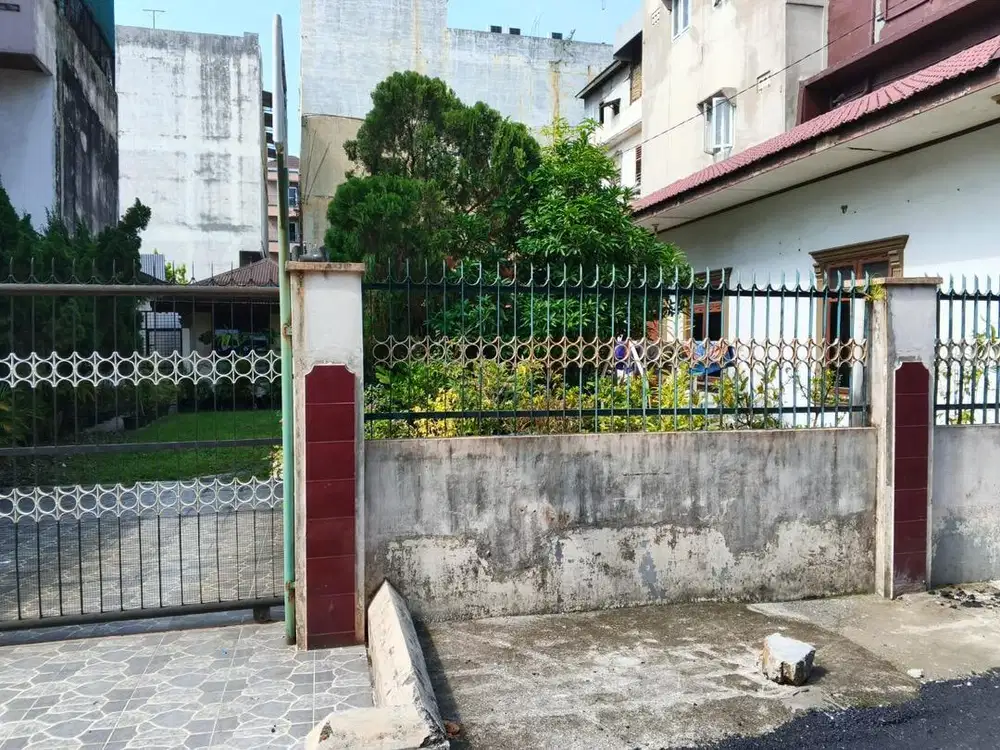 Jual Rumah Lokasi Strategis Cocok Untuk Usaha Juga