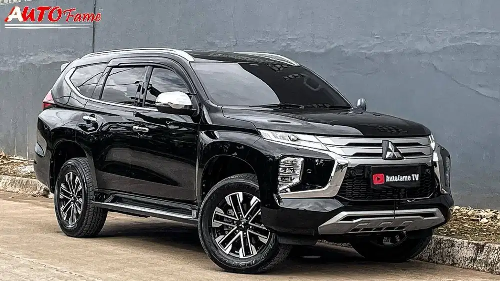 Mitsubishi All New Pajero Sport Dakar Facelift 4x2 AT NIK 2022 Black