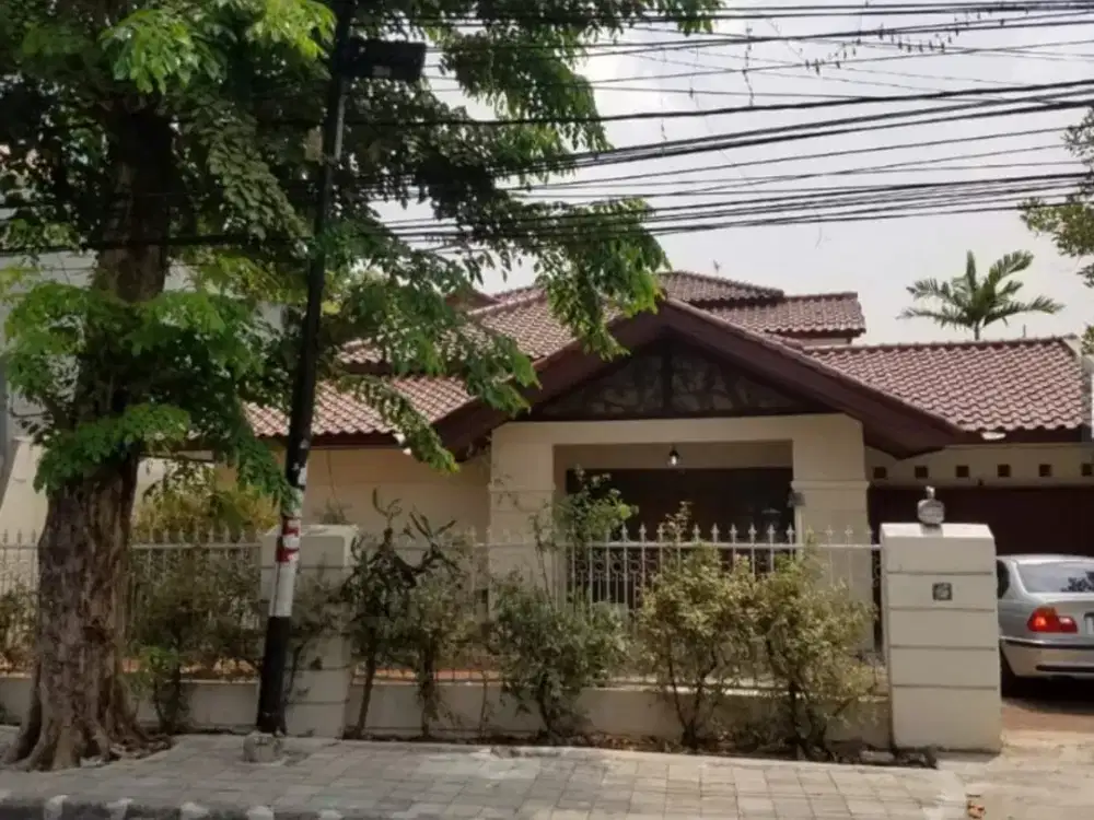 Dijual Rumah Tua 1 Lantai Rapih Cempaka Putih Timur Jakarta Pusat