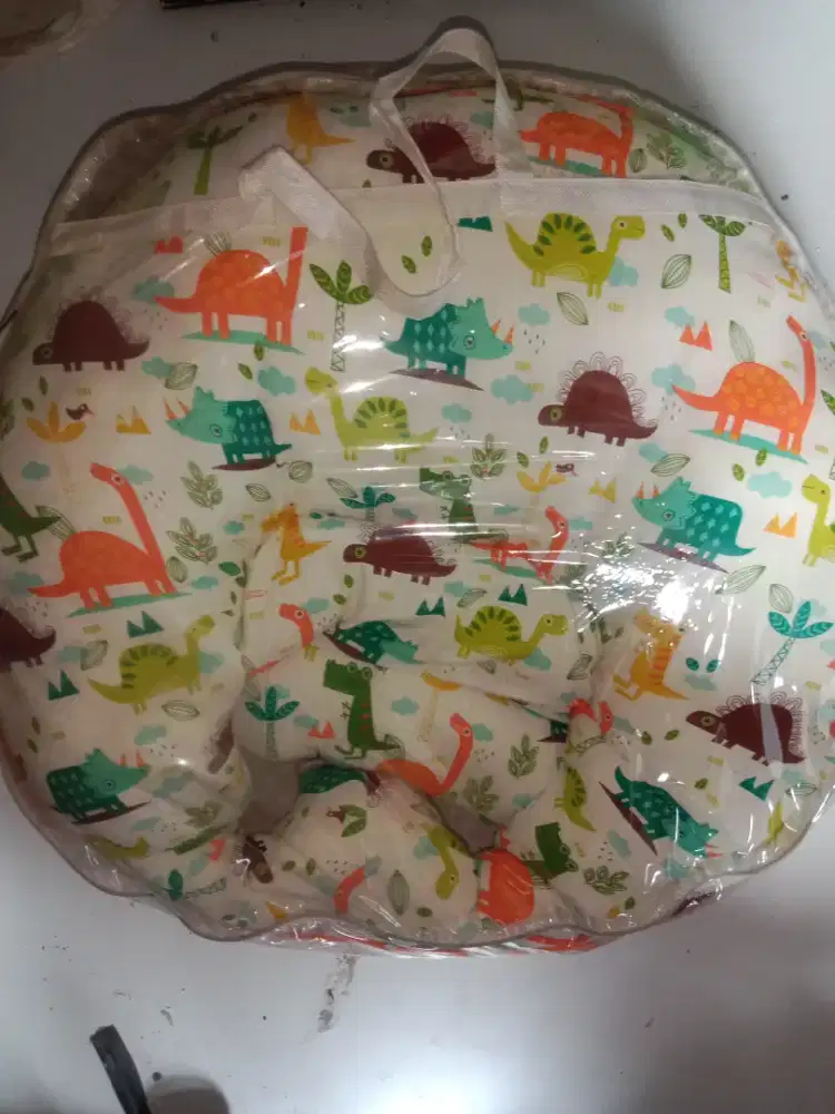 Kasur bayi motif dinosaurus oren