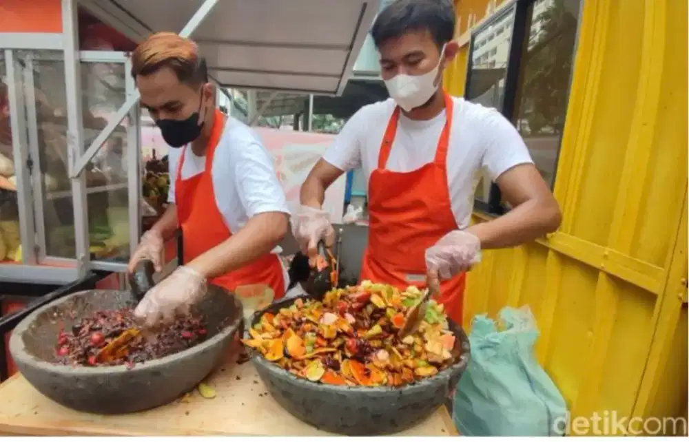Pegawai buat jualan rukak, dimsum dan kukusan