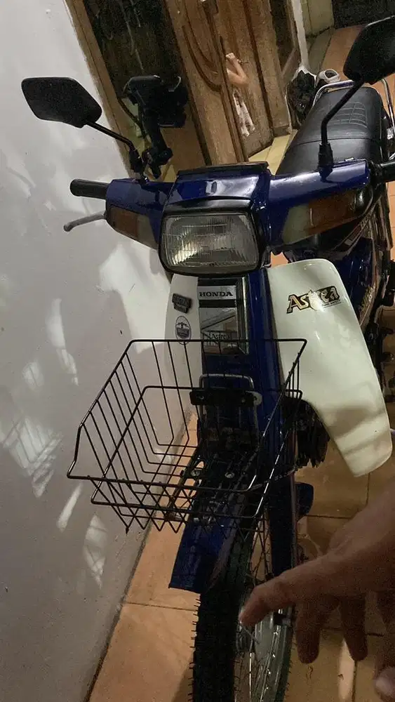 Dijual motor tua tahun 1987 :) jual murah 6,5jt nego sampe jadi