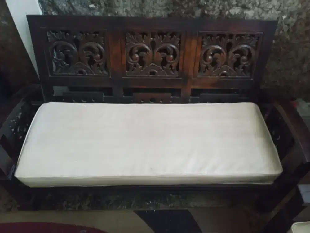 kursi ruang tamu elegan