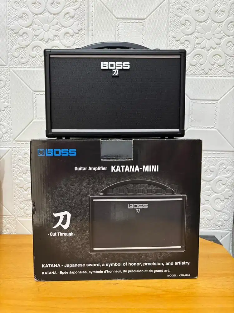 Ampli Gitar Boss Katana Mini