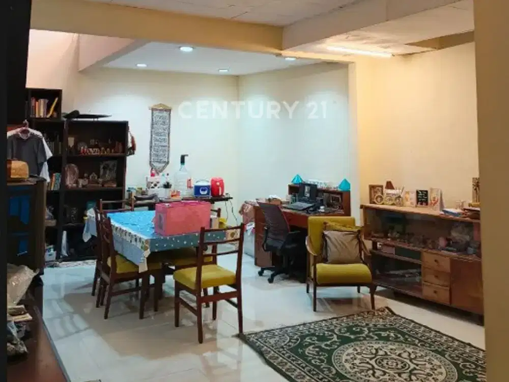 Rumah Jua Di Lebak Bulus Sangat Strategis Dan Nyaman