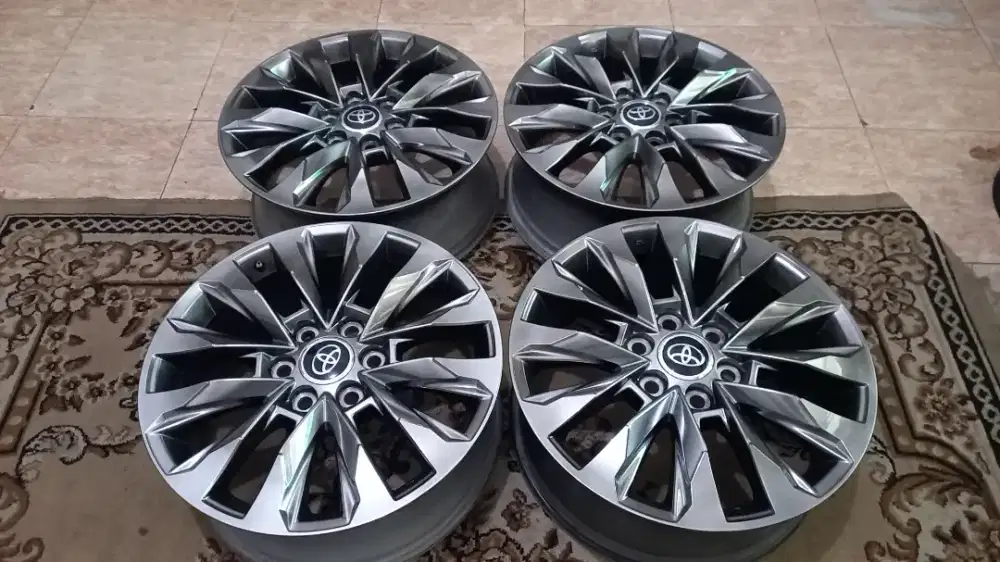 di jual velg land cruiser LC300 r20 original