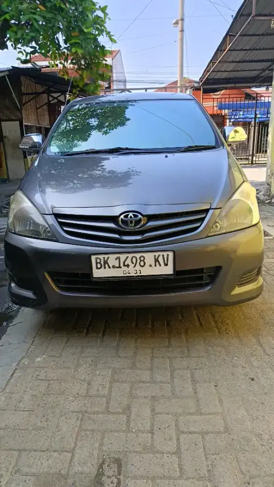 INNOVA E PLUS AT 2011