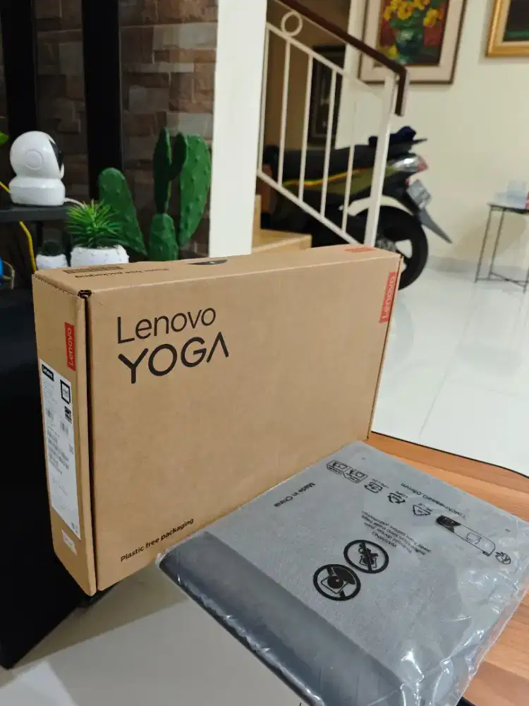 Laptop Lenovo Yoga Slim 7 Aura Edition Ultra 5 266V x rog msi tuf