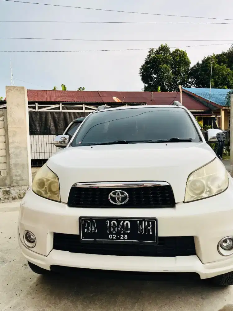 Toyota Rush tahun 2012