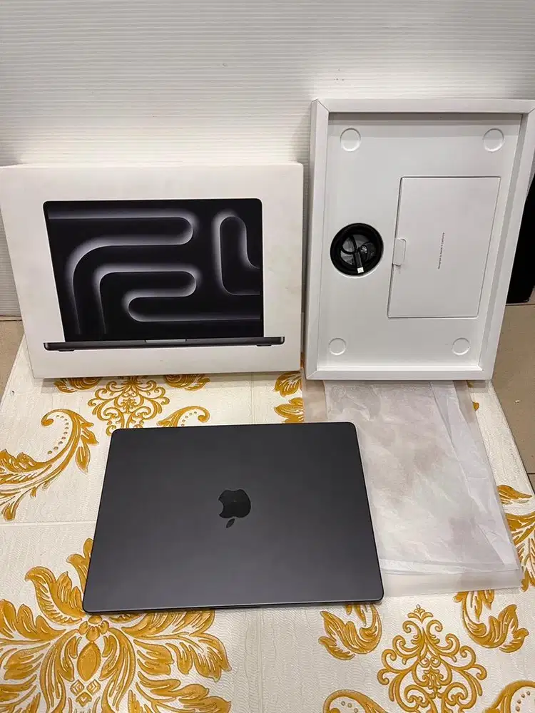 Macbook Pro 14 inch M4 Pro 24GB 512GB Second Mulus Fullset IBOX