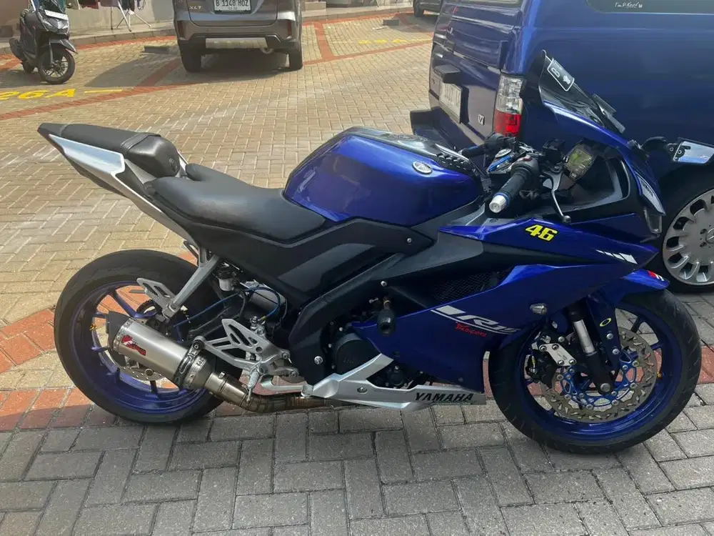 YAMAHA R15 BIRU SILVER TAHUN 2017
