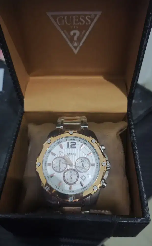 jam tangan guess