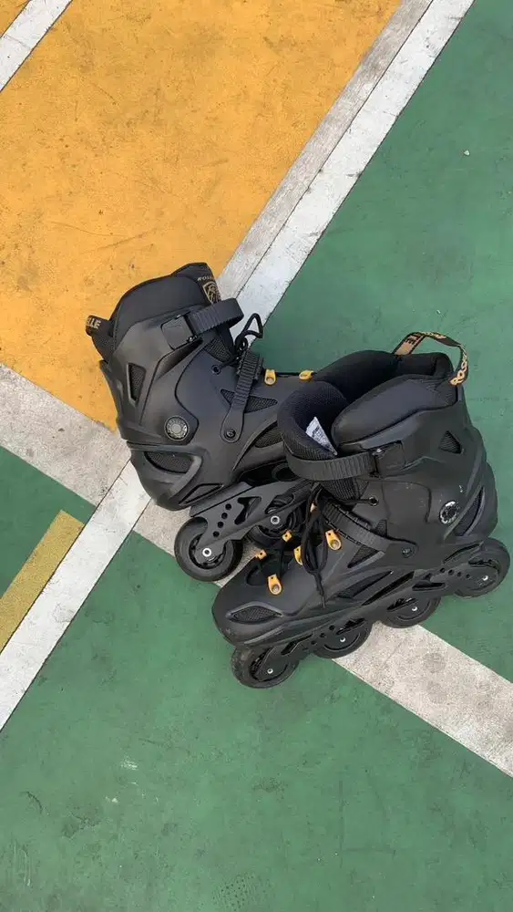 Sepatu roda dewasa 2 pasang