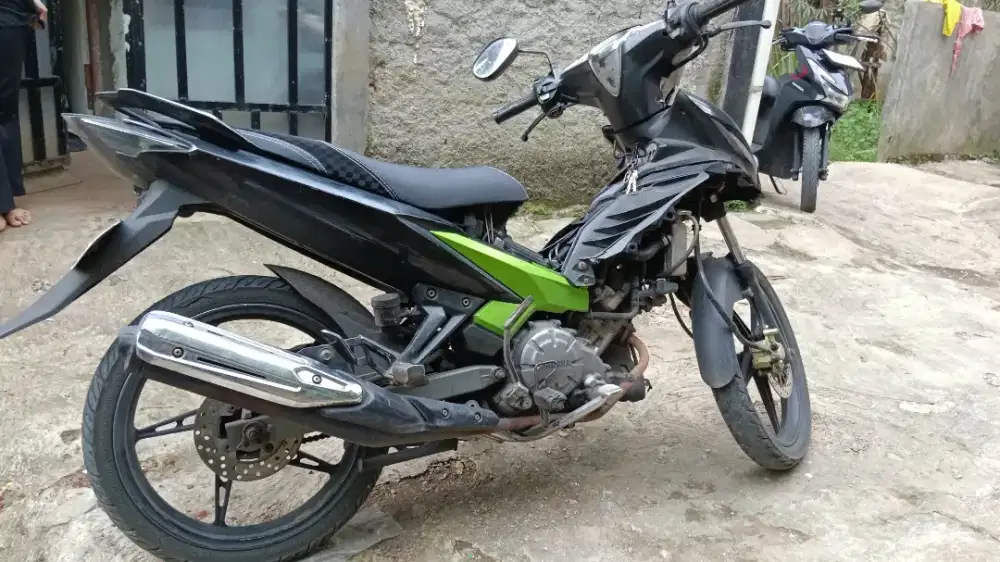 Motor second siap pakai