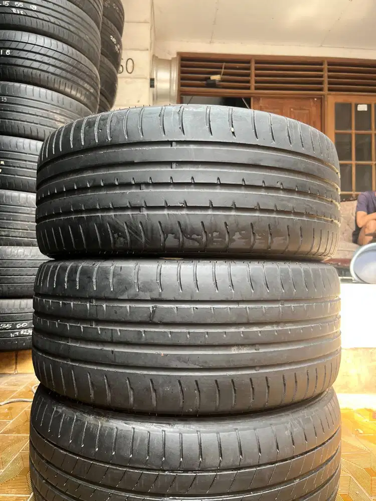 Ban Accelera PHI  245 45 r19  2Pcs