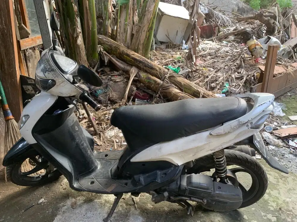Dijual motor mio tahun 2008