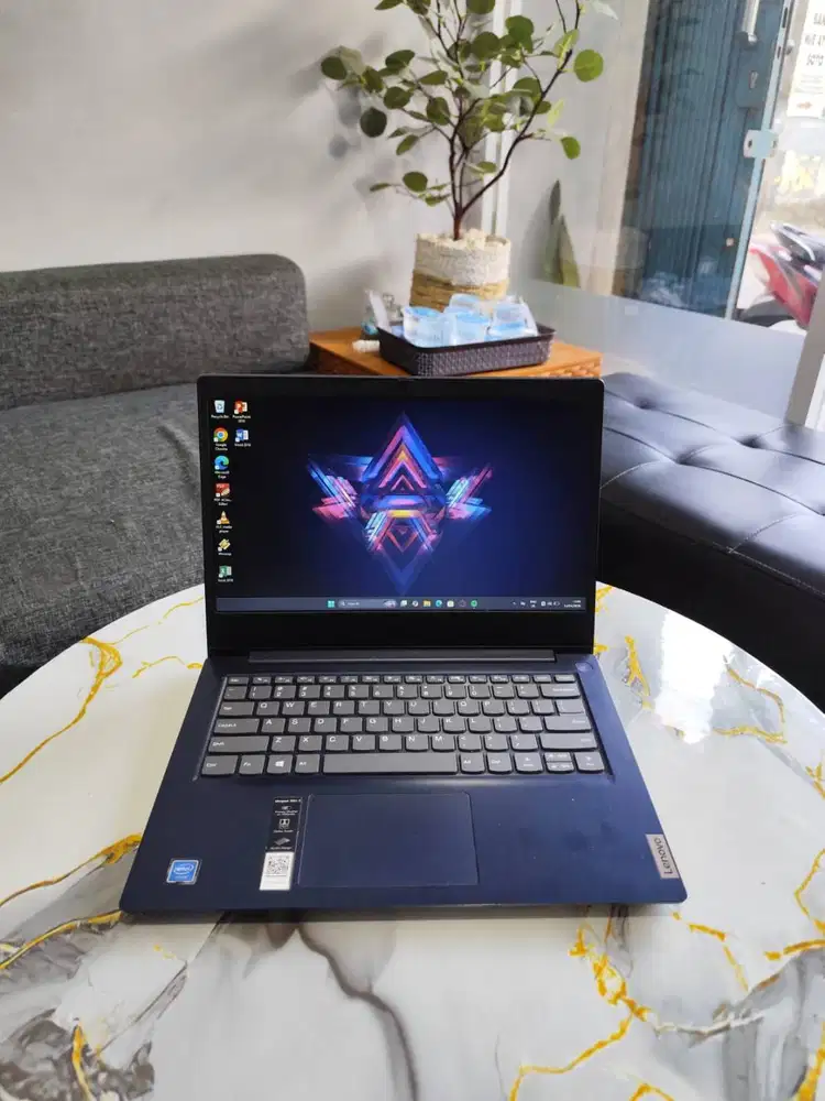 Laptop Slim Lenovo Slim 3 Intel Celeron N4020 RAM 4GB DDR4 SSD 256GB