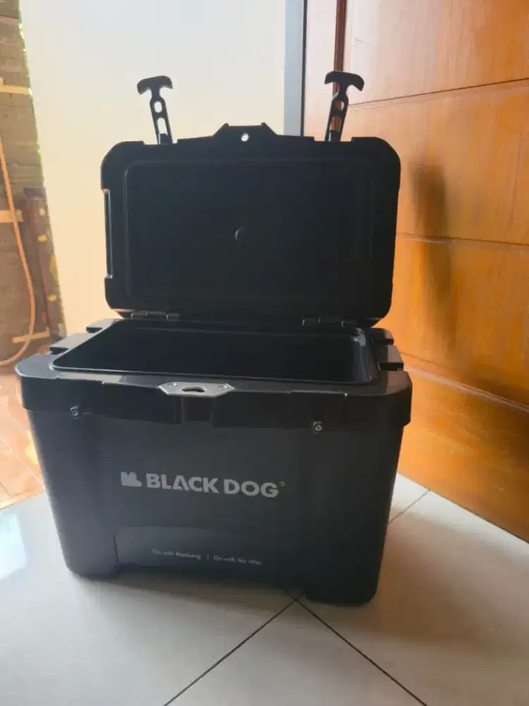 Cooler Box BLACKDOG 26L – Like New / Jarang Pakai