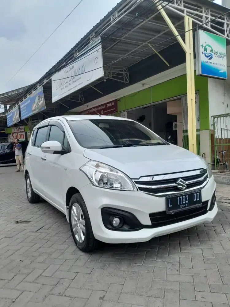 ERTIGA GL AUTOMATIC 2017 PUTIH ISTIMEWA