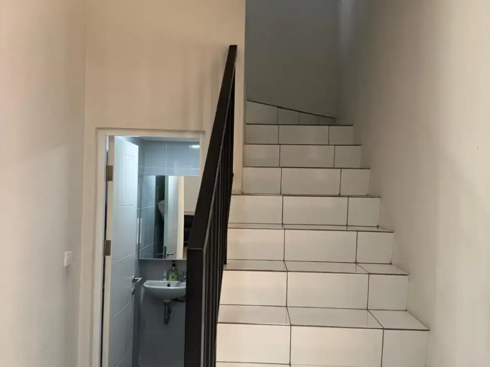 For Sale Rumah  Cluster Dayana Summarecon