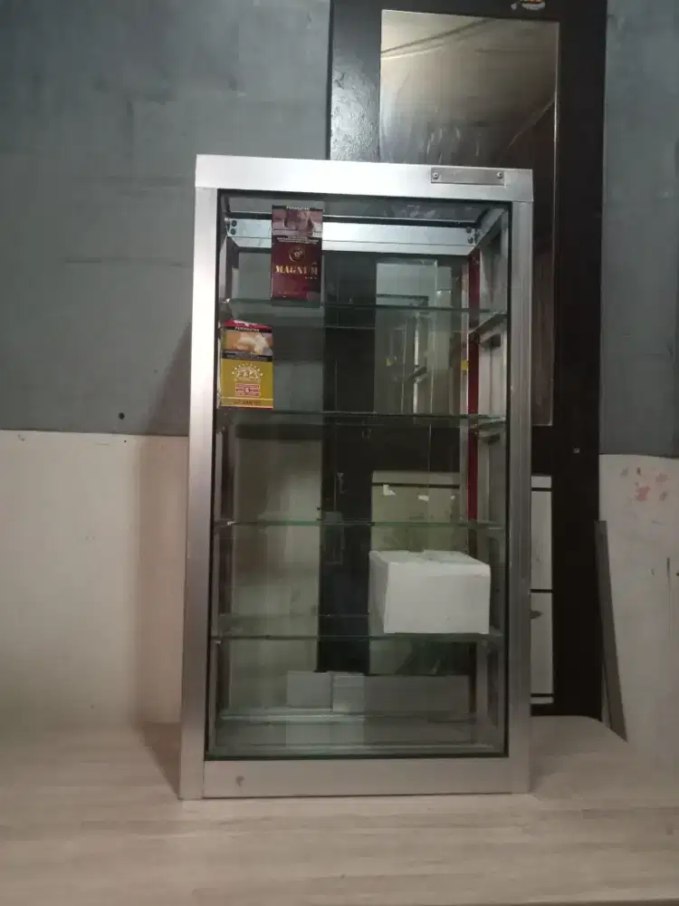 Etalase Kaca alumunium Rokok