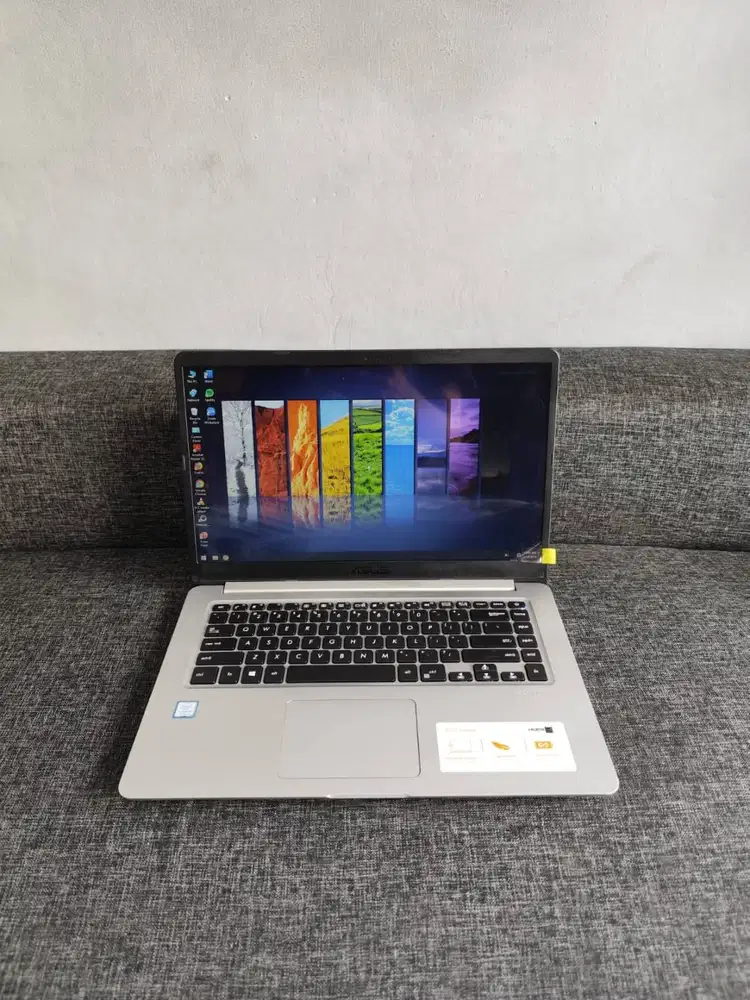 Asus VivoBook X510U Core i5 Gen 8 RAM 8GB DDR4 SSD 256GB
