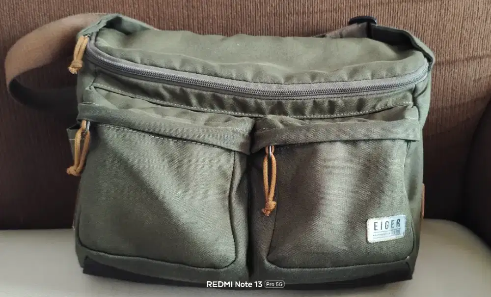Tas Selempang Eiger
