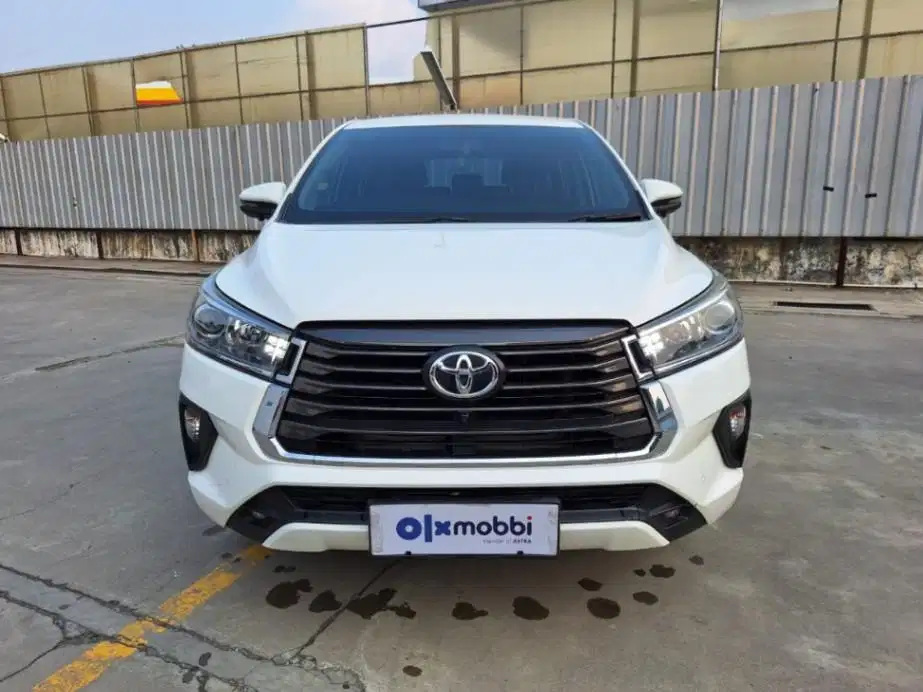 DP MURAH Toyota Kijang Innova 2.0 Venturer Bensin-AT 2021 Hitam CSRVB
