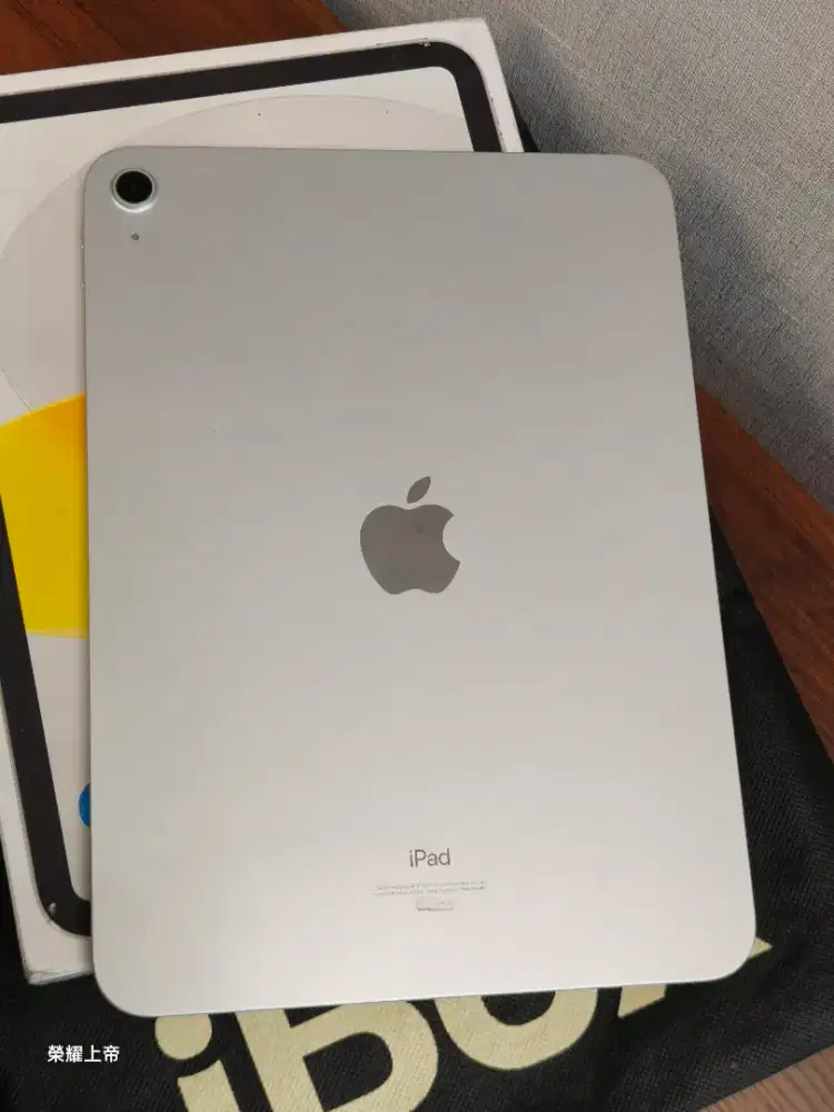 Ipad 10 256gb Ibox WIFI bekas resmi ( Batere 95% )