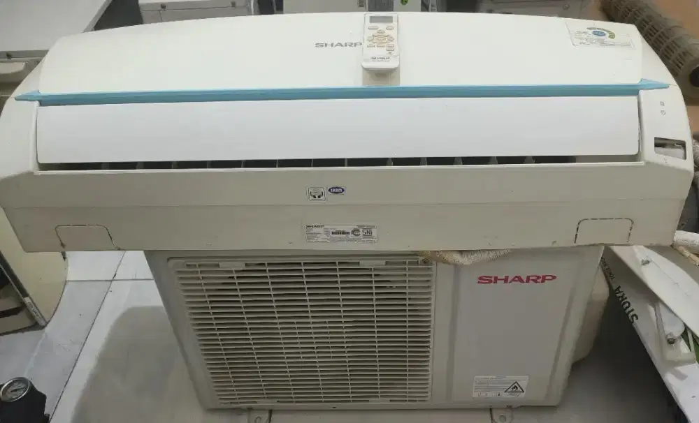 Jual ac sharp 1/2 R 32 lowwat 360 watt kondisi 95% ori semua