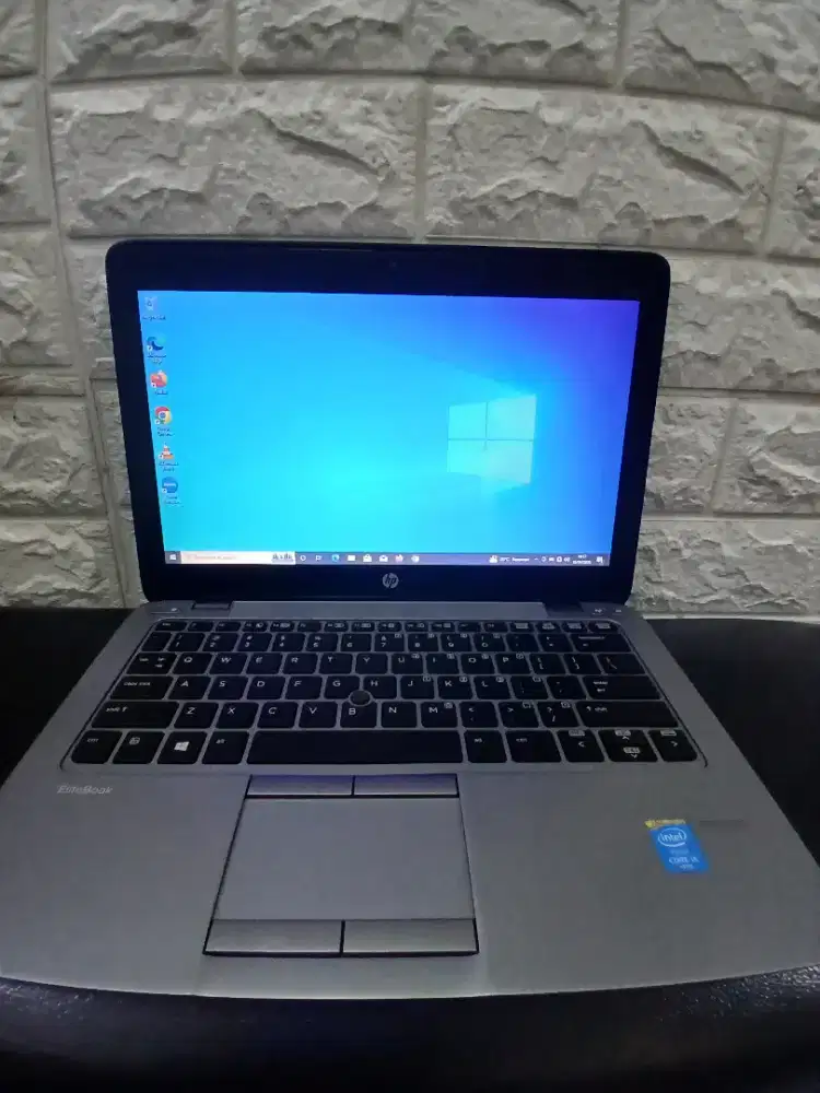HP ELITEBOOK 820
