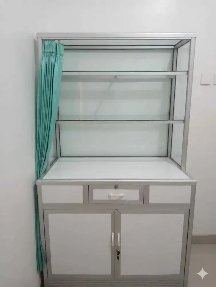 [DIJUAL CEPAT] Etalase / Lemari Display Serbaguna – Kondisi Bagus