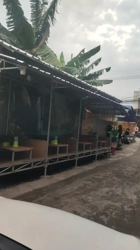 Cari 7 karyawan untuk warung makan