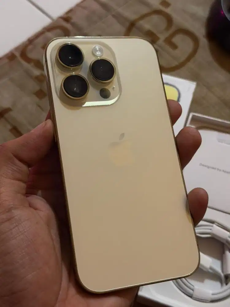 iPhone 14 pro gold inter allop LLA