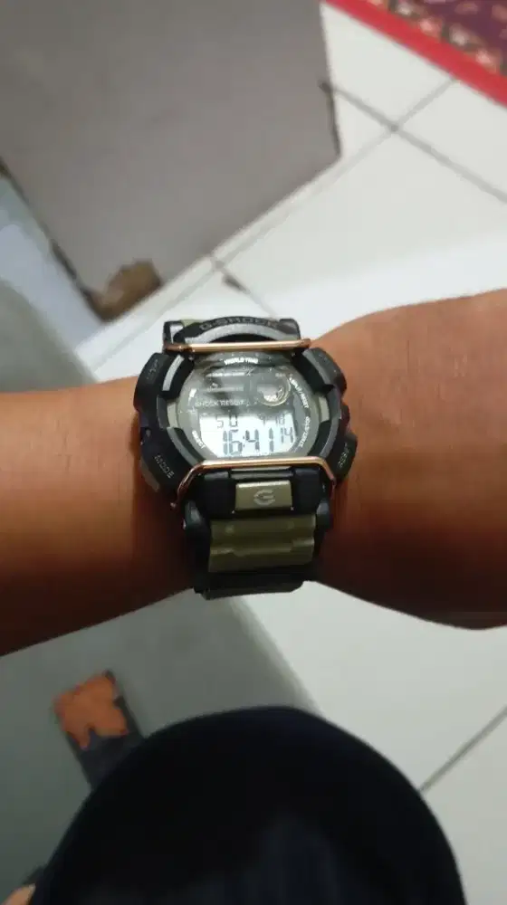 Jam tangan sporty bagus