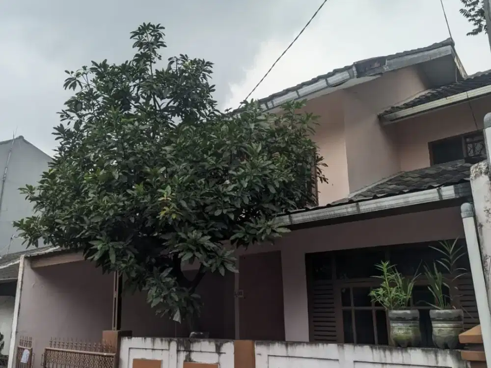 DI SEWAKAN RUMAH DI MARGAYAU RAYA KOTA BANDUNG