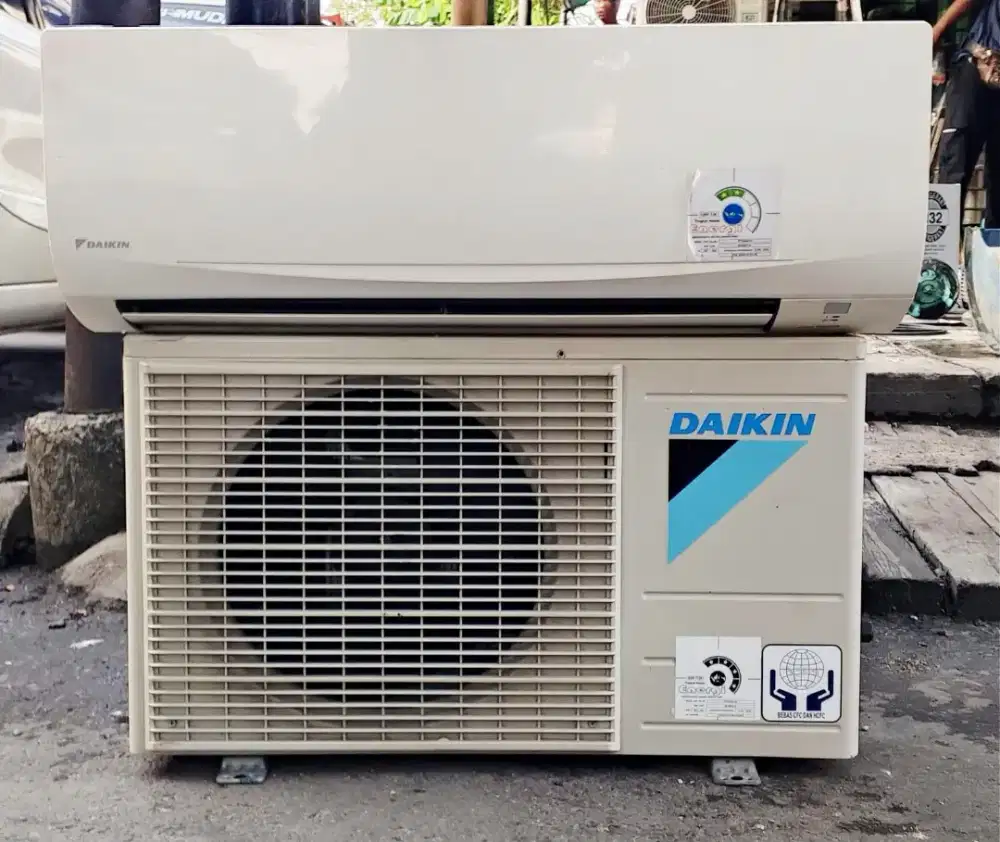 AC Daikin Thailand 3/4 PK R 32 second