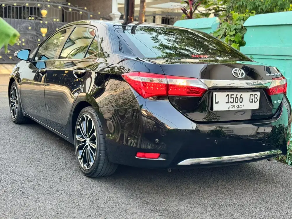 Toyota corola altis V 1.8 automatic 2016 full original