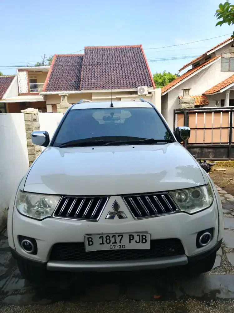 Pajero sport exceed 2010 at solar