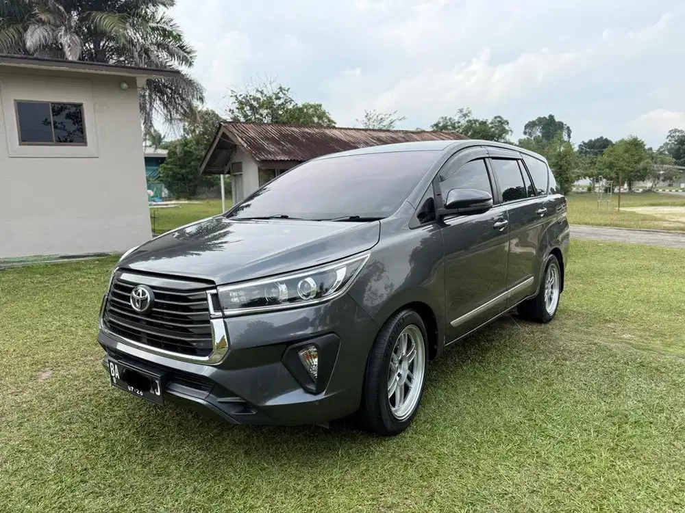 Toyota Kijang Innova 2.4 V A/T