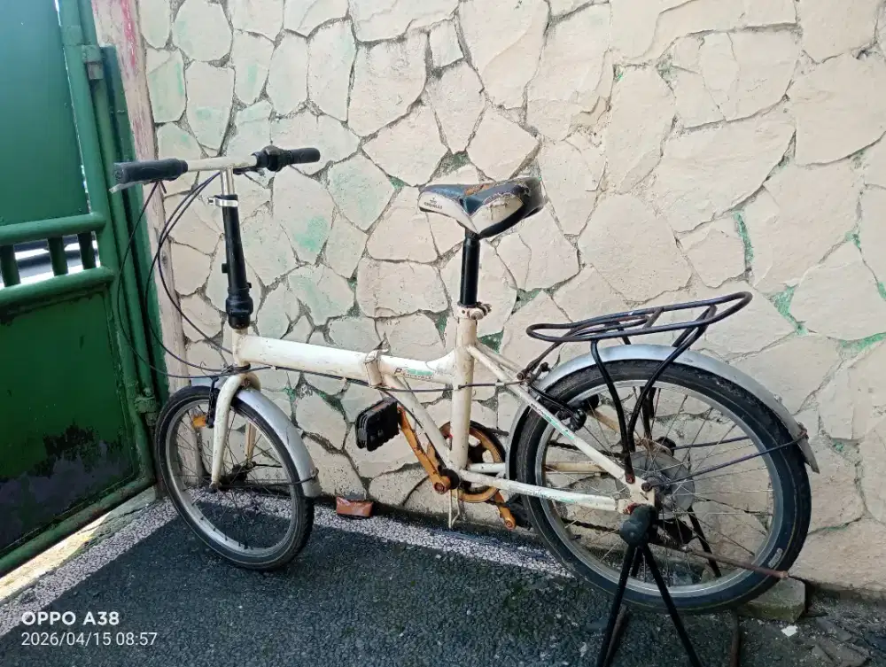 Jual cepat sepeda lipat aleoca UK 20 gigi 6 speed minus pemakaian