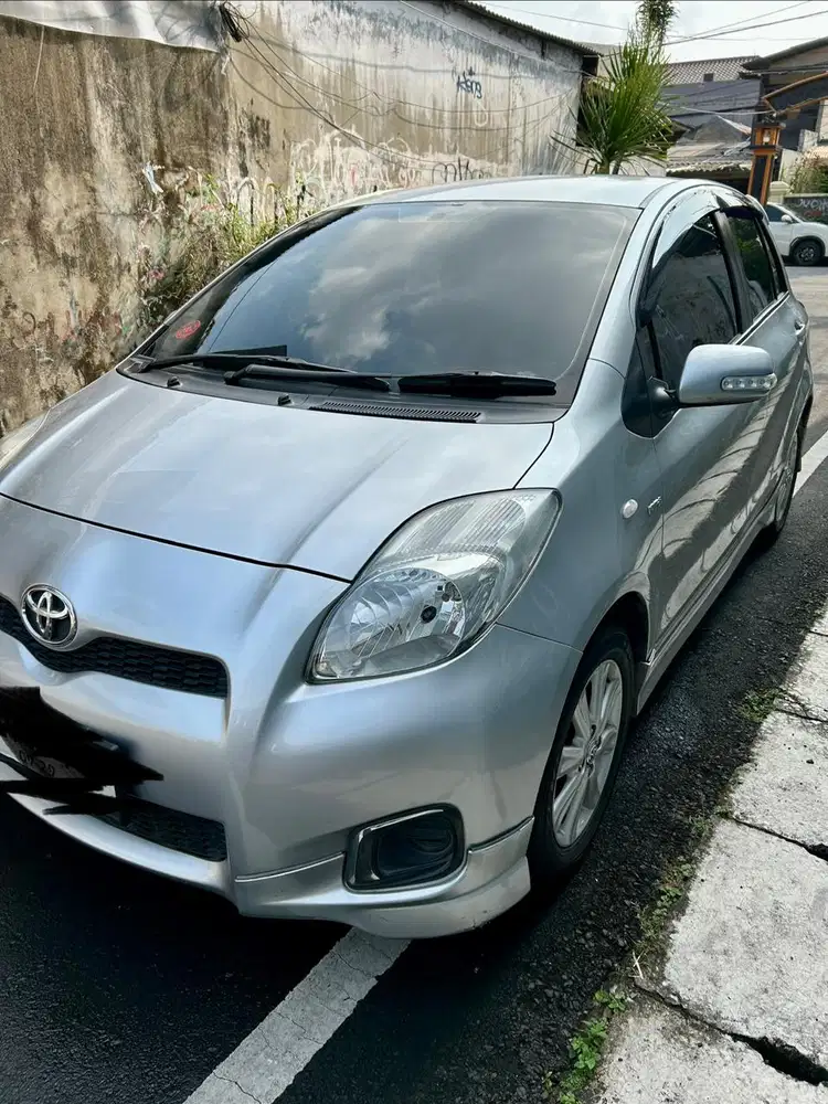 Toyota Yaris 2012 Bensin