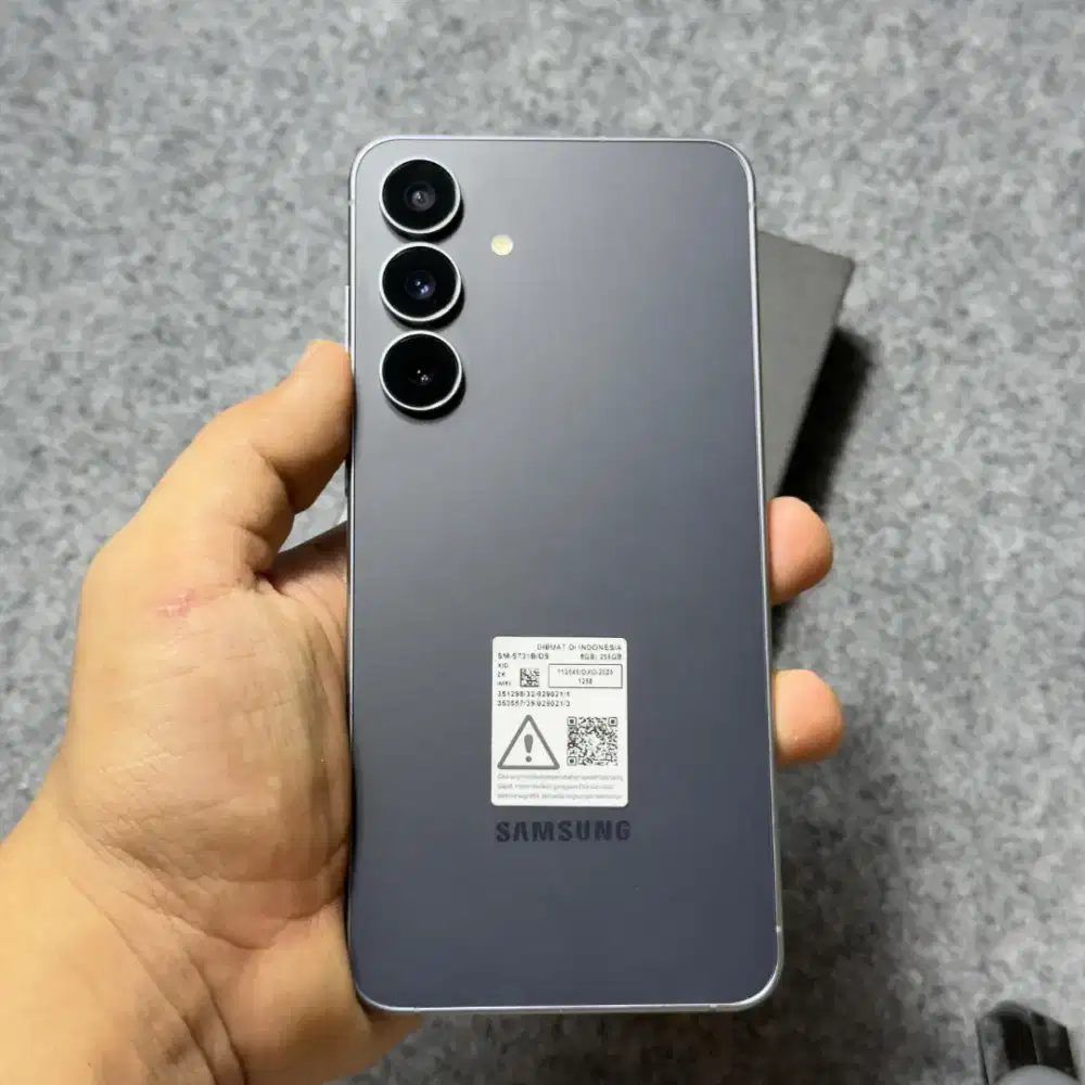 Samsung S25 FE Black 8/256 Garansi Resmi SEIN
