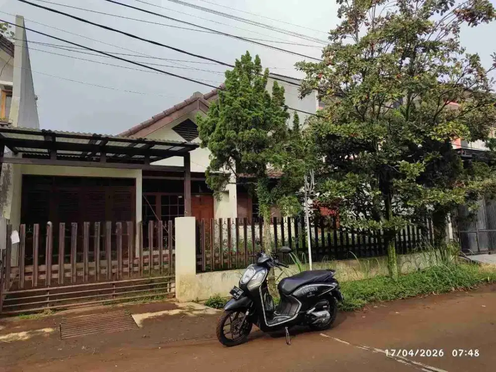 rumah lama terawat harga murah kawasan  di arcamanik bandung
