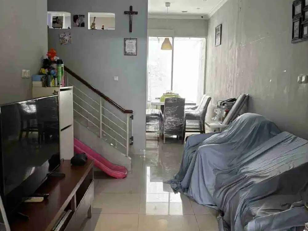 Dijual Rumah 2 lantai di Royal Residence Pulogebang Permai Jakarta Timur
